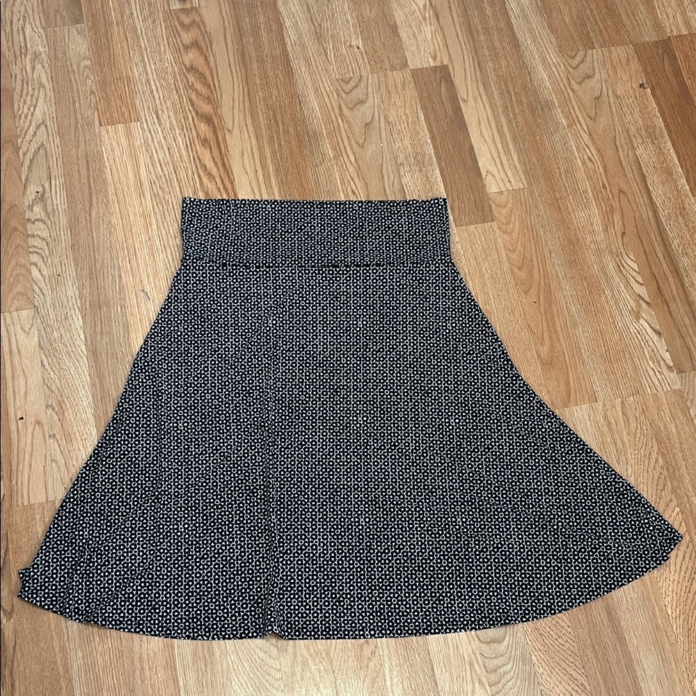 Lularoe Black White Skirt Sz XL
